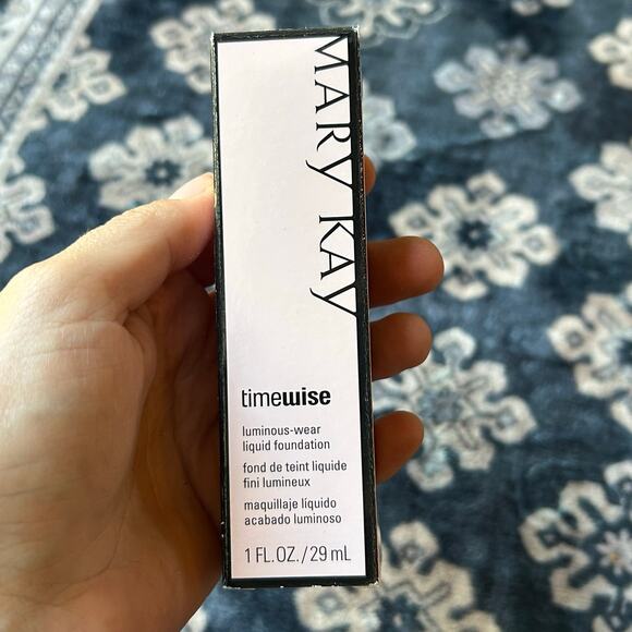 Mary Kay Timewise Luminous Wear Liquid Foundation IVORY 3 - Picture 1 of 5
